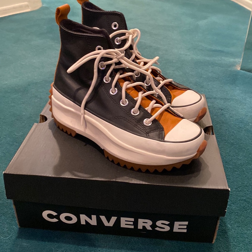 Converse run star hike